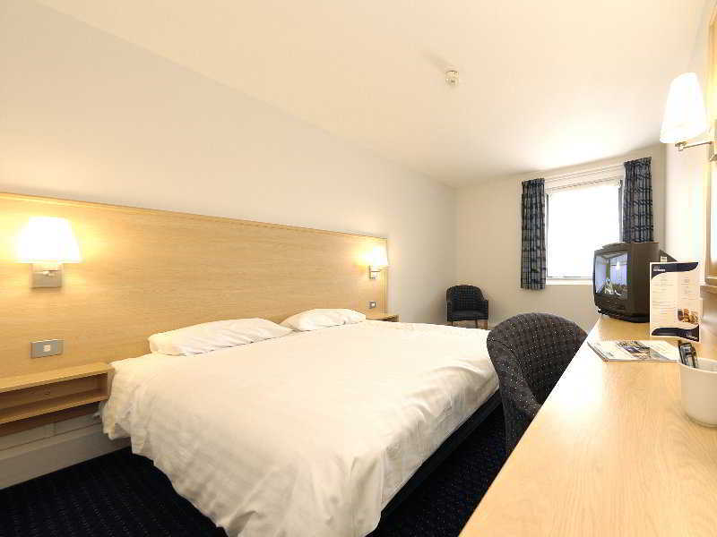 Travelodge Glasgow Airport Hotel Exterior foto