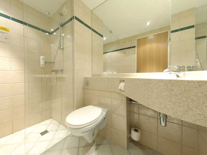 Travelodge Glasgow Airport Hotel Exterior foto